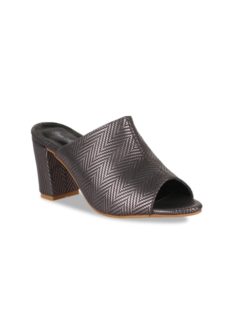 

Bruno Manetti Women Grey Woven Design Mules