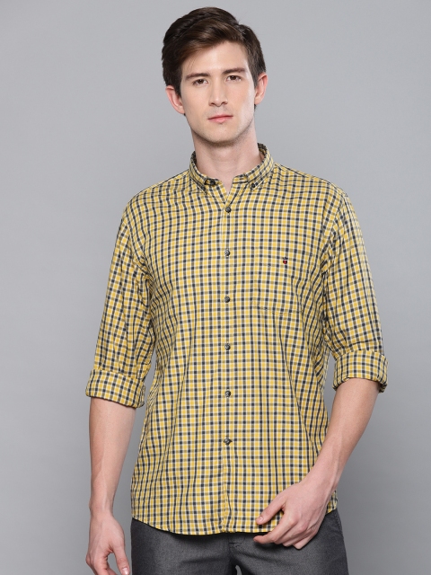 

Louis Philippe Sport Men Yellow & Black Slim Fit Checked Casual Shirt