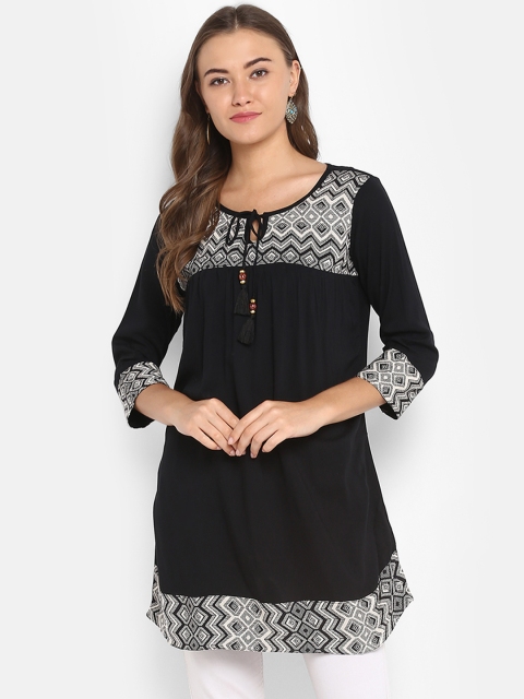 

Mytri Women Black Printed Kurti