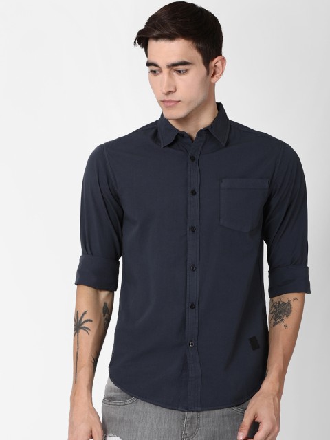 

Blue Saint Men Blue Slim Fit Solid Casual Shirt