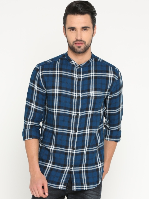 

SHOWOFF Men Blue & White Slim Fit Checked Casual Shirt