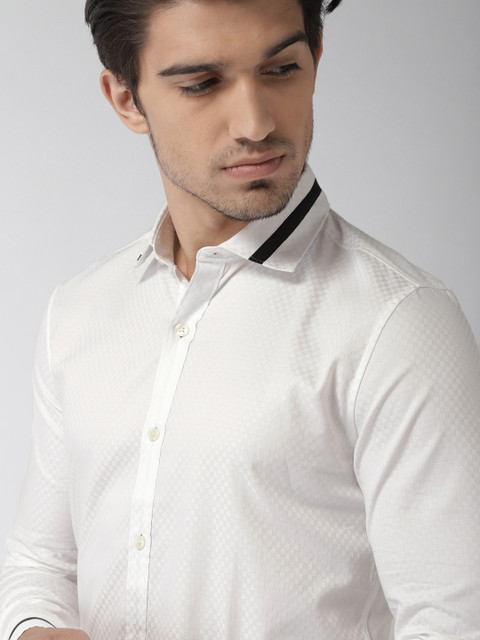 

INVICTUS White Slim Fit Semiformal Shirt