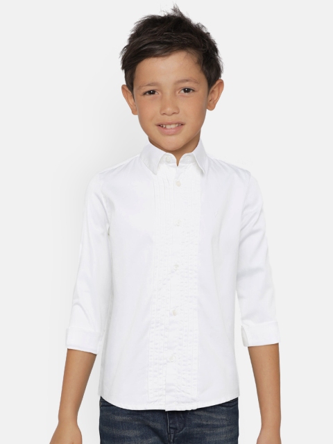 

Indian Terrain Boys Off-White Regular Fit Solid Formal Shirt