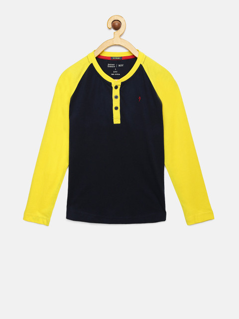 

Indian Terrain Boys Blue Colourblocked Henley Neck T-shirt
