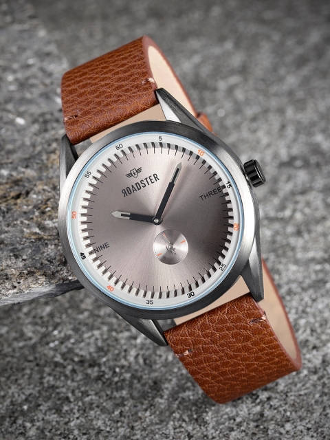 

Roadster Men Gunmetal-Toned Analogue Watch MFB-PN-PF-DK2137, Metallic