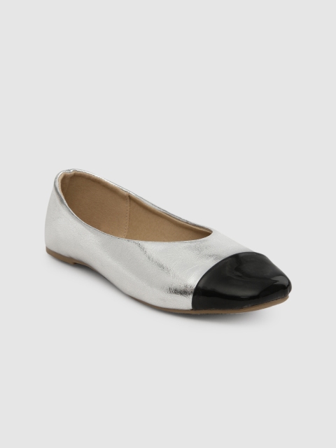 

Vero Moda Women Silver-Toned & Black Ballerinas