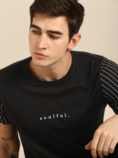 

ether Men Black Solid Round Neck T-shirt