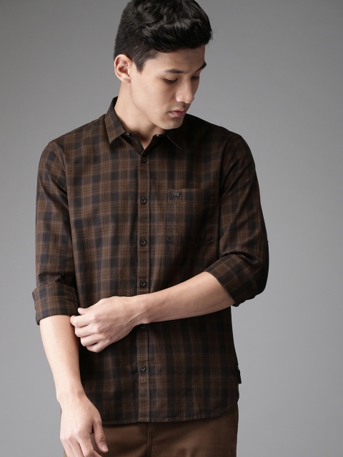 

THE BEAR HOUSE Men Brown & Black Regular Fit Checked Casual Shirt