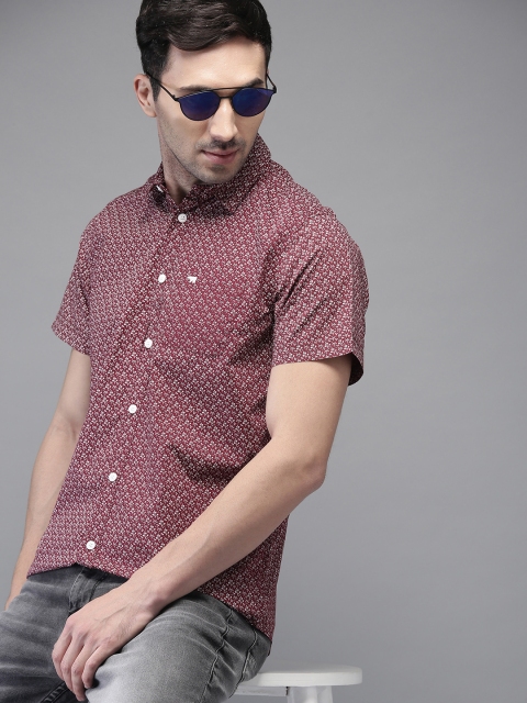 

THE BEAR HOUSE Men Maroon & White Slim Fit Printed Casual Shirt