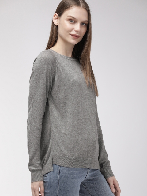 

Levis Women Grey Solid Pullover Sweater