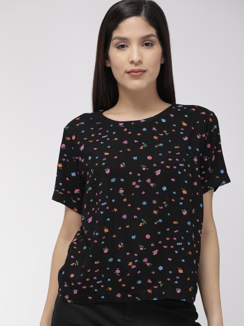 

Levis Women Black Printed Top