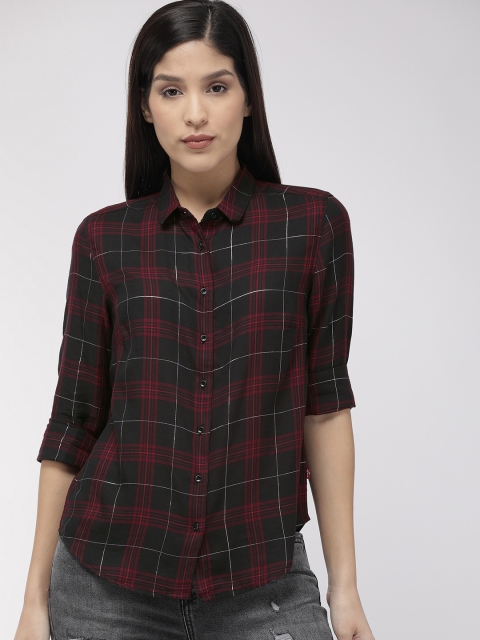 

Levis Women Maroon & Black Slim Fit Checked Casual Shirt