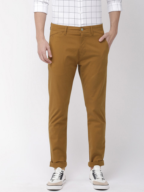 

Levis Men Khaki Slim Tapered Fit Solid Chinos 512