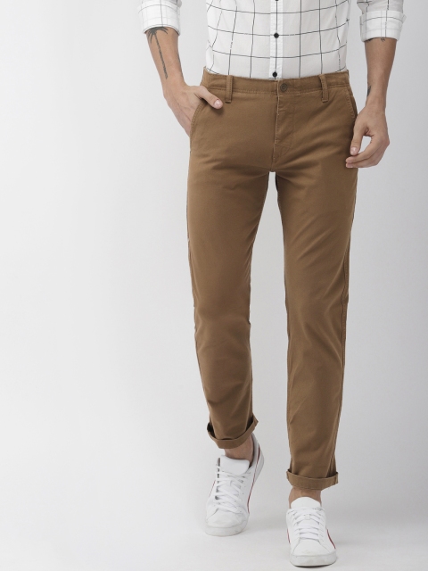 

Levis Men Camel Brown 502 Tapered Fit Solid Chinos