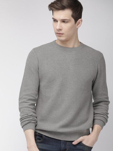 

Levis Men Grey Solid Sweater