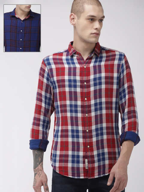 

Levis Men Red & Navy Blue Slim Fit Checked Reversible Casual Shirt