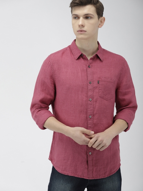 

Levis Men Red Slim Fit Linen Solid Casual Shirt