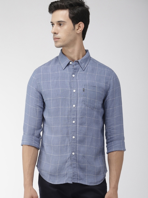 

Levis Redloop Men Blue & White Slim Fit Checked Casual Shirt