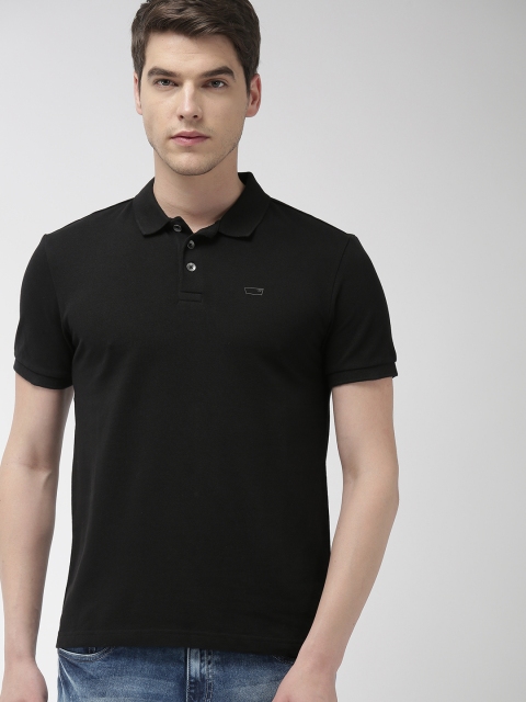 

Levis Men Black Solid Polo Collar T-shirt