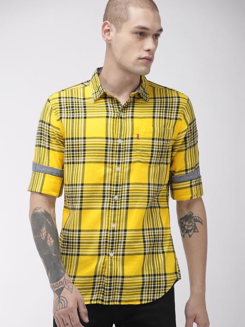 

Levis Men Yellow & Black Slim Fit Checked Casual Shirt