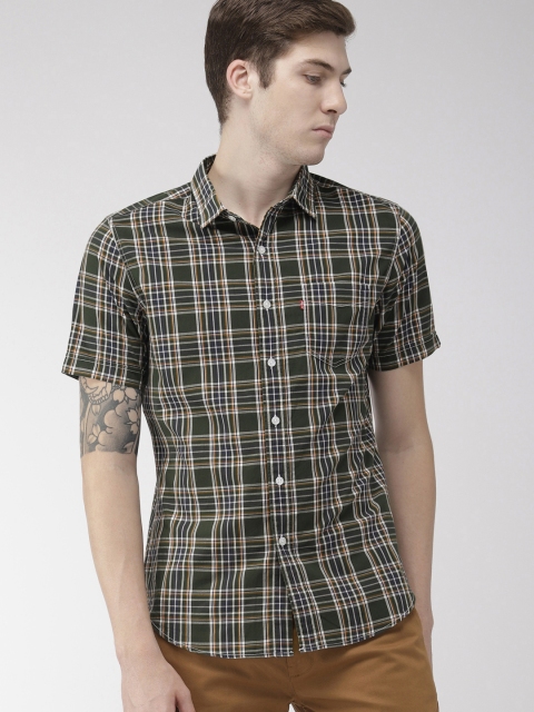 

Levis Men Green & White Slim Fit Checked Casual Shirt