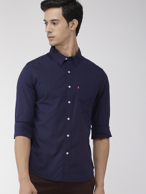 

Levis Men Blue & Red Slim Fit Striped Casual Shirt
