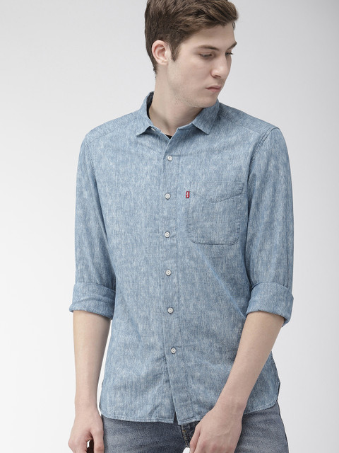 

Levis Men Blue Slim Fit Solid Casual Shirt