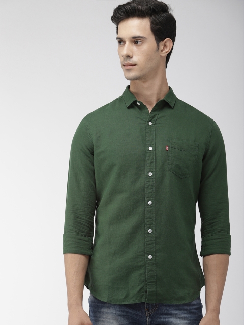 

Levis Men Green Slim Fit Solid Casual Shirt