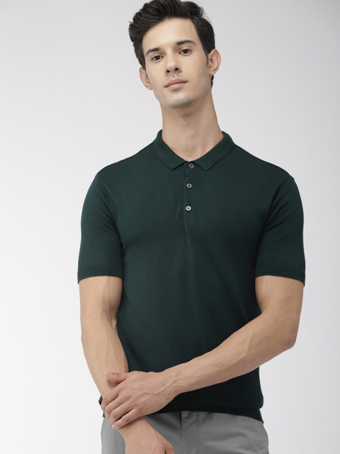 

Levis Men Green Solid Polo Collar T-shirt