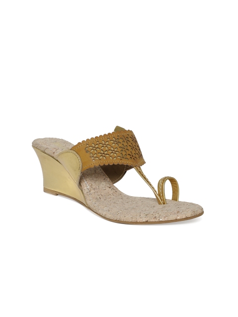 

Inc 5 Women Gold-Toned & Beige Solid Heels
