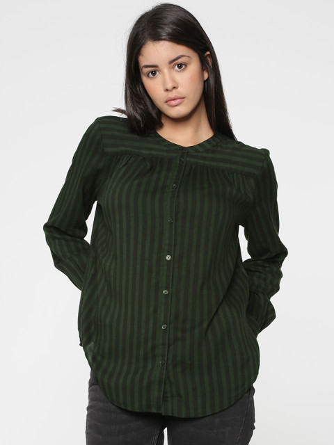 

ONLY Women Green &Black Regular Fit Striped Casual Shirt