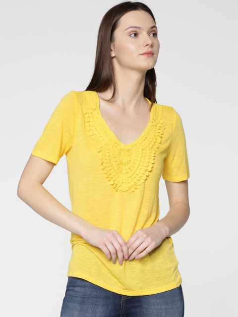 

ONLY Women Yellow Solid Top