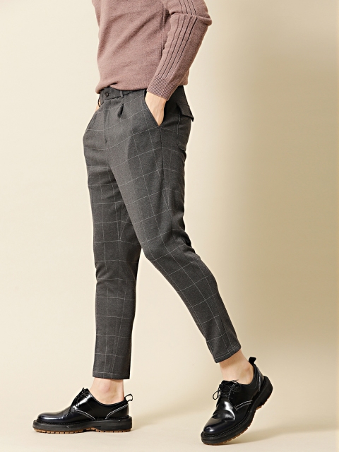 

Mr Bowerbird Men Charcoal Grey Tapered Fit Checked Regular Trousers