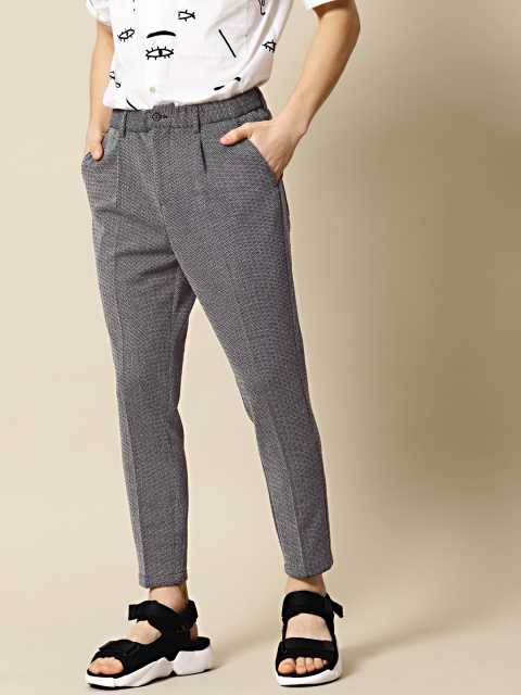 

Mr Bowerbird Men Navy Blue & White Regular Fit Self Design Regular Cropped Trousers