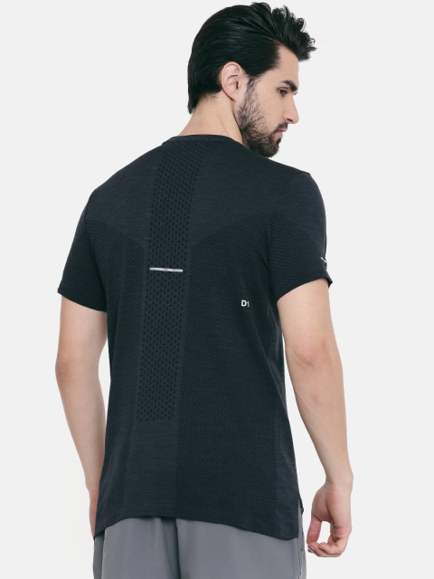 

ASICS Men Charcoal Grey Self-Design Seamless Round Neck Quickdry Running T-shirt