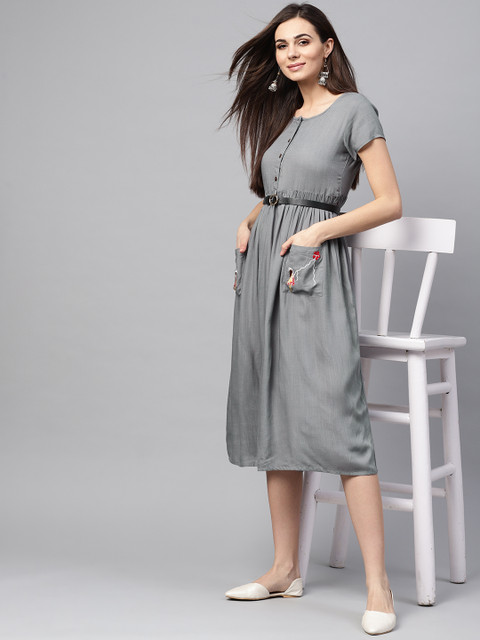 

AKS Women Grey Solid A-Line Dress