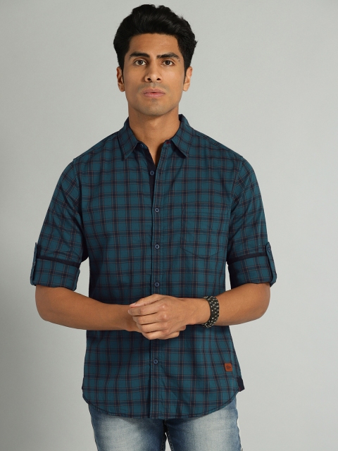 

Roadster Men Teal Blue Checked Casual Shirt