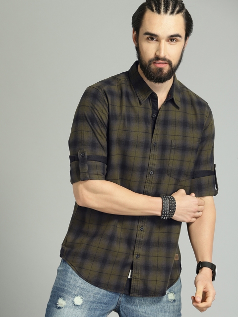 

Roadster Men Olive Green & Black Regular Fit Checked Casual Shirt