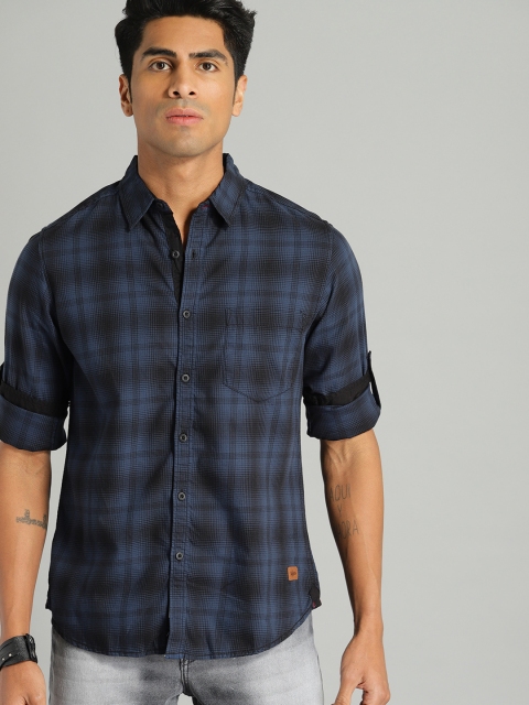 

Roadster Men Navy Blue & Black Checked Casual Shirt