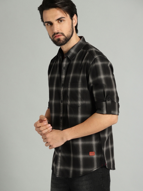 

Roadster Men Black & Grey Checked Casual Shirt