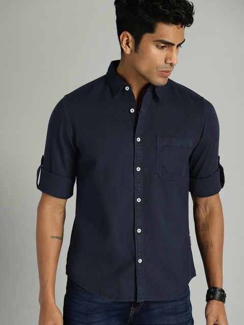 

Roadster Men Navy Blue Regular Fit Solid Casual Shirt