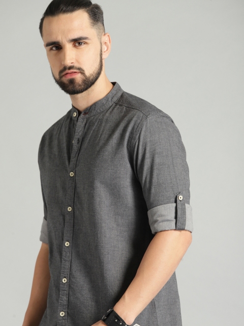 

Roadster Men Grey Regular Fit Solid Casual Shirt