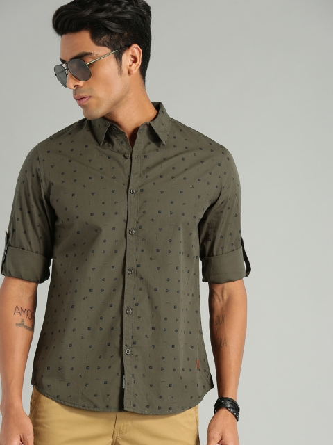 

Roadster Men Olive Green & Black Regular Fit Printed Casual Shirt