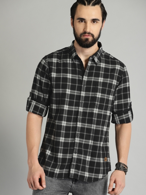 

Roadster Men Black & Grey Checked Casual Shirt