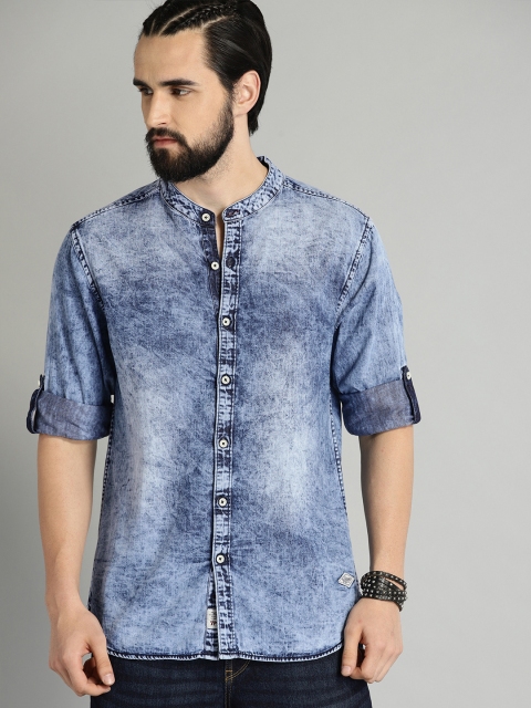 

The Roadster Lifestyle Co Men Blue Regular Fit Solid Casual Denim Shirt