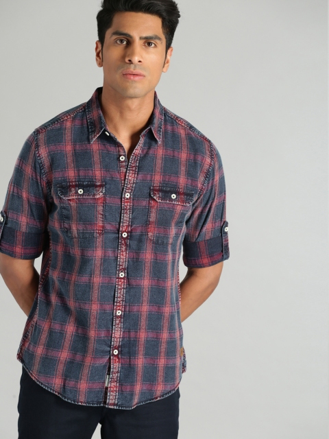 

Roadster Men Blue & Peach-Coloured Checked Casual Shirt