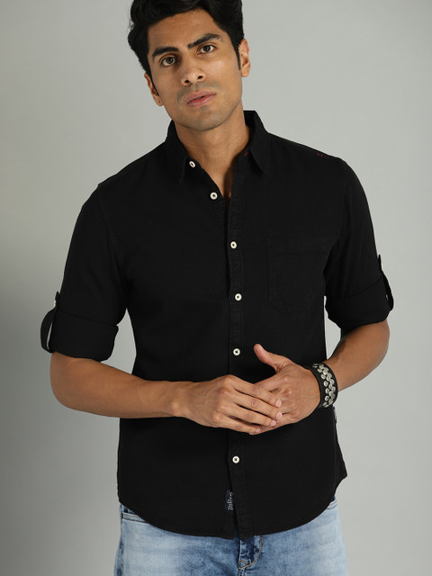

Roadster Men Black Regular Fit Solid Casual Shirt