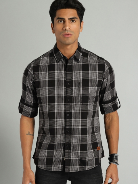 

Roadster Men Black & Grey Checked Casual Shirt