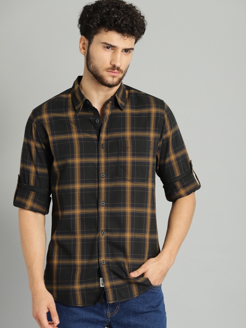 

Roadster Men Black & Khaki Regular Fit Checked Casual Shirt