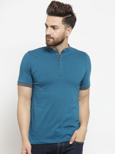 

Kalt Men Teal Blue Solid Mandarin Collar T-shirt